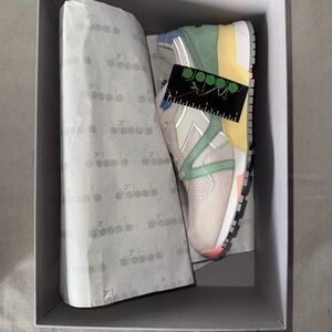 Diadora N9000 CONCEPTS LIRE Sz 10 - 501 161981 75017 Cream Multi Green Blue Pink